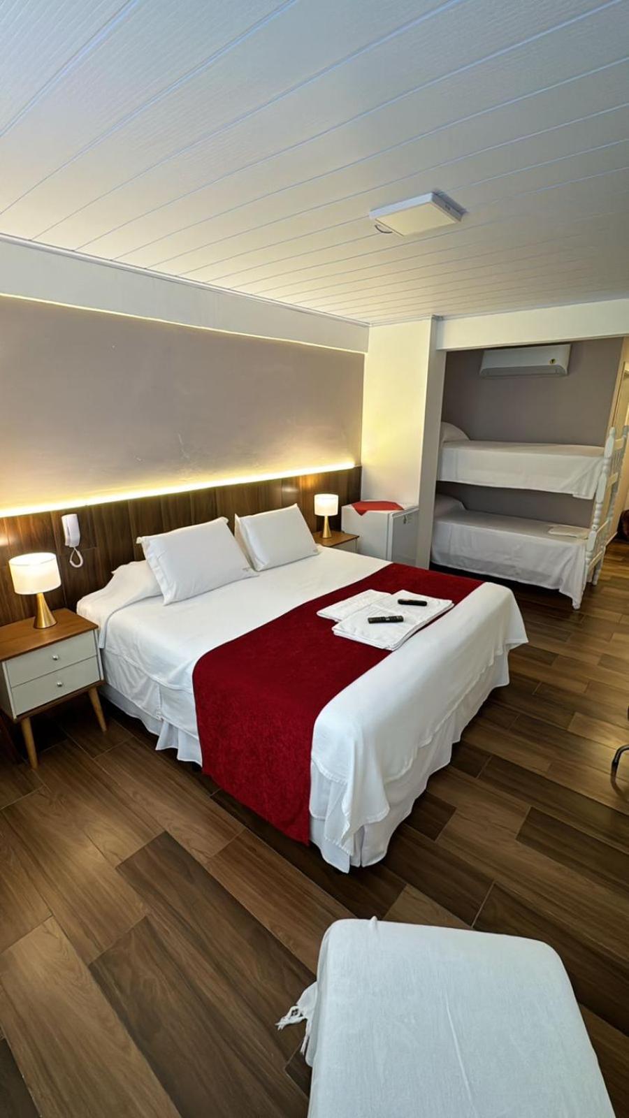 Hotel Cabana Suica غواراتوبا الغرفة الصورة